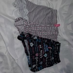 4 pairs of lounging shorts